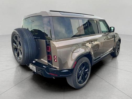 2025 Land Rover Defender 110 P400 X-Dynamic SE