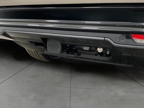 Batumi Gold Premium Metallic 2026 Land Rover Range Rover P400 SE 7 Seat