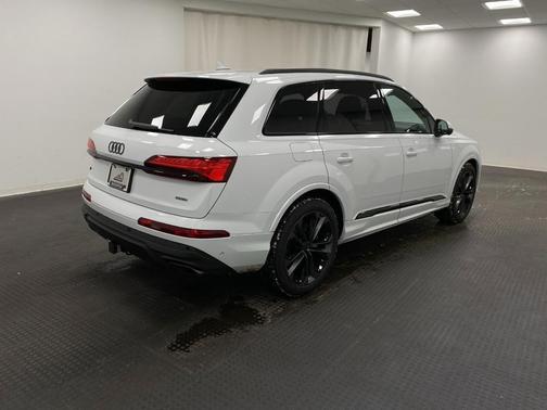 2026 Audi Q7 55 Premium Plus