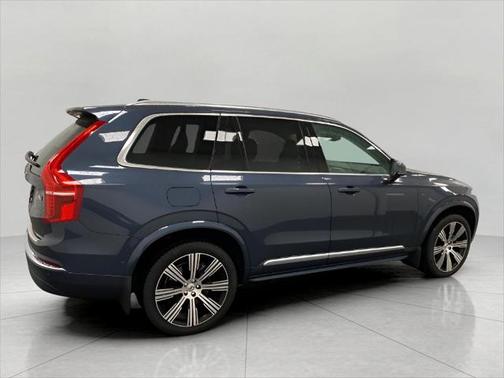 2025 Volvo XC90 B6 Plus 7-Seater