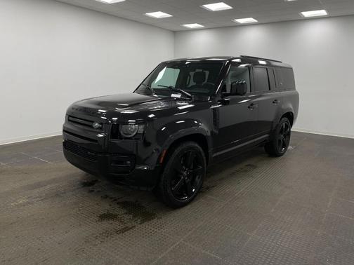 2023 Land Rover Defender 130 X-Dynamic SE