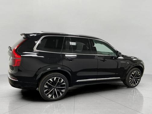 2026 Volvo XC90 Plus, B6 AWD Gas (mild hybrid), Gasoline, Bright, 7 Seats