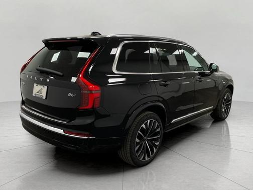 2026 Volvo XC90 Plus, B6 AWD Gas (mild hybrid), Gasoline, Bright, 7 Seats