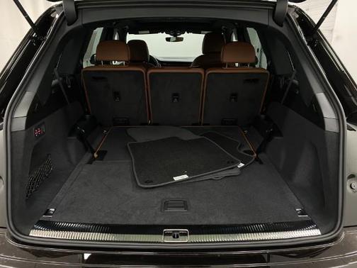 2025 Audi Q7 45 Premium