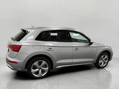 2025 Audi Q5 45 S line Premium Plus