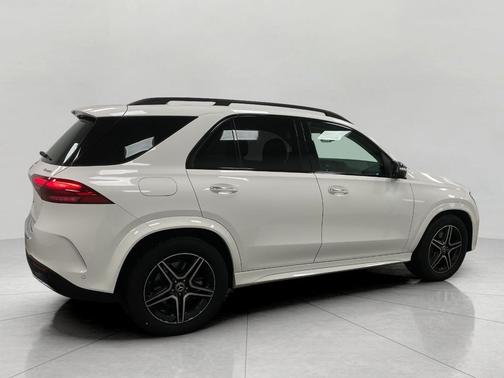 2026 Mercedes-Benz GLE 450e 4MATIC