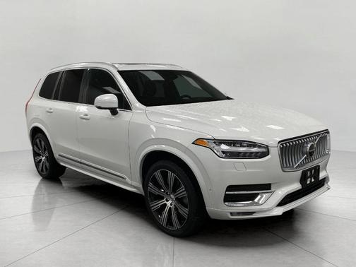 2023 Volvo XC90 B6 Ultimate 7-Seater