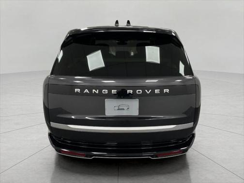 2024 Land Rover Range Rover P550e Autobiography