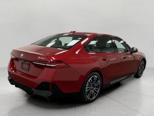 2025 BMW 530 xDrive