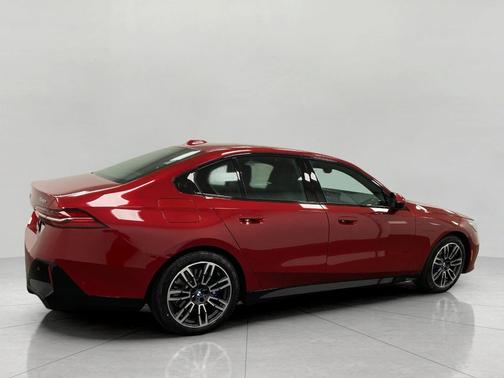2025 BMW 530 xDrive