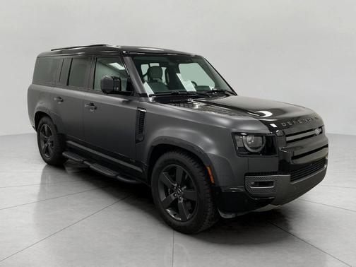 2025 Land Rover Defender V8