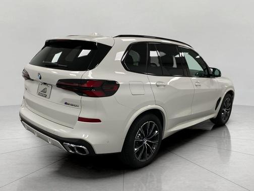 2026 BMW X5 M60i