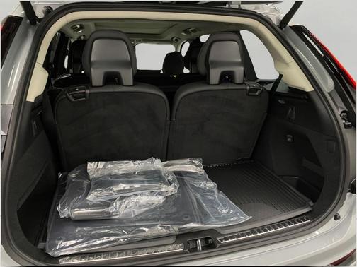 2026 Volvo XC90 B6 Ultra Dark Theme 7-Seater