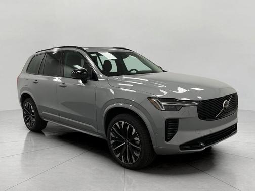 2026 Volvo XC90 B6 Ultra Dark Theme 7-Seater