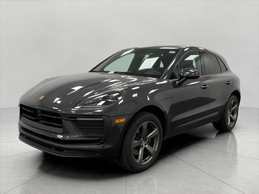 2025 Porsche Macan Base