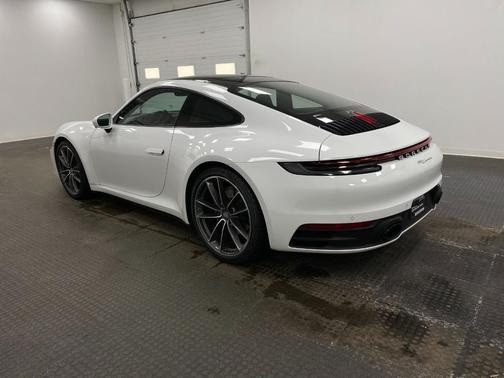 2024 Porsche 911 Carrera