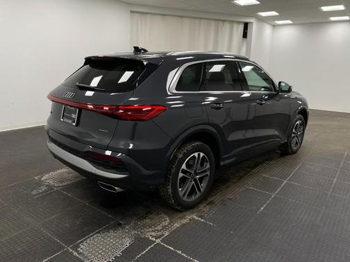 2025 Audi Q5 Premium TFSI quattro S tronic