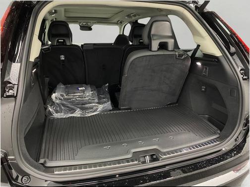 2026 Volvo XC90 B6 Ultra 7-Seater