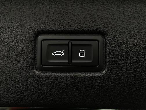 2023 Audi Q7 55 Prestige