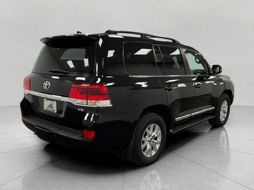 2017 Toyota Land Cruiser Base