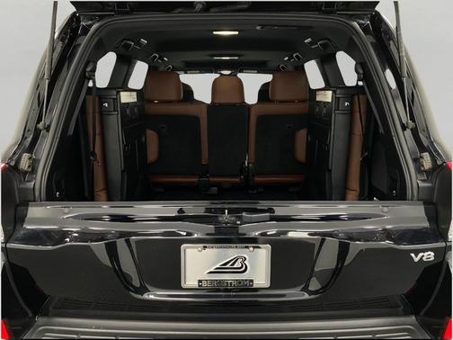 2017 Toyota Land Cruiser Base