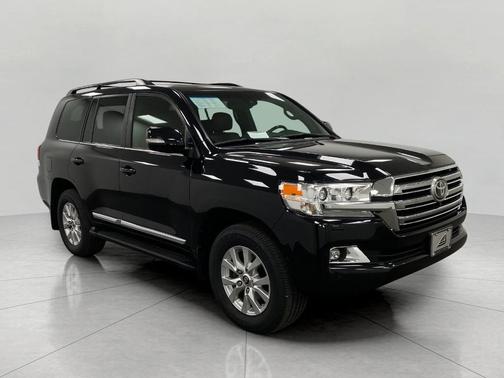 2017 Toyota Land Cruiser Base