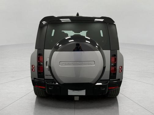 2024 Land Rover Defender 110 P400 X-Dynamic SE