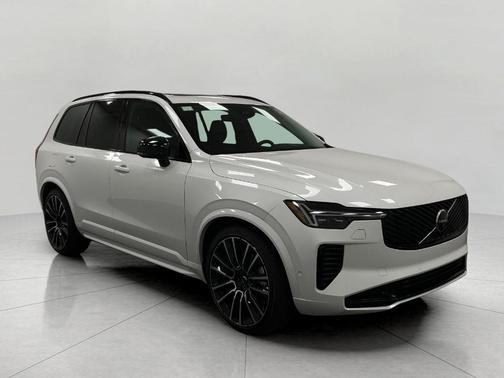 2026 Volvo XC90 B6 Ultra Dark Theme 7-Seater