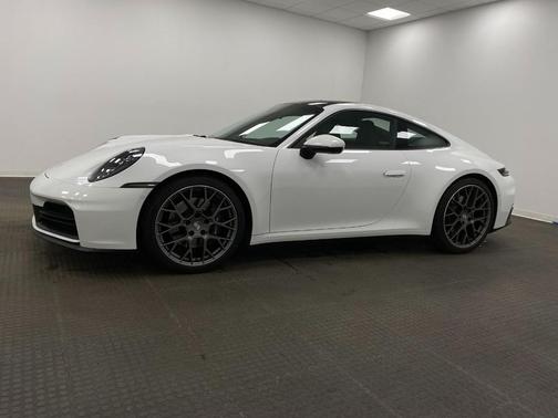 2025 Porsche 911 Carrera