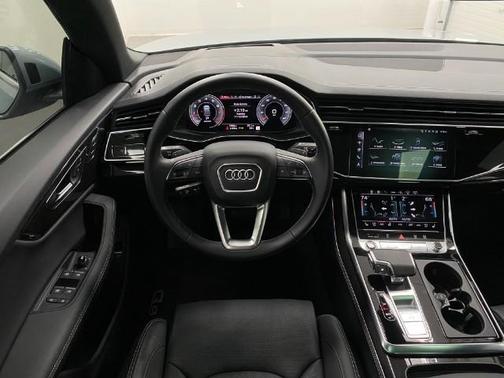 2024 Audi Q8 55 Prestige