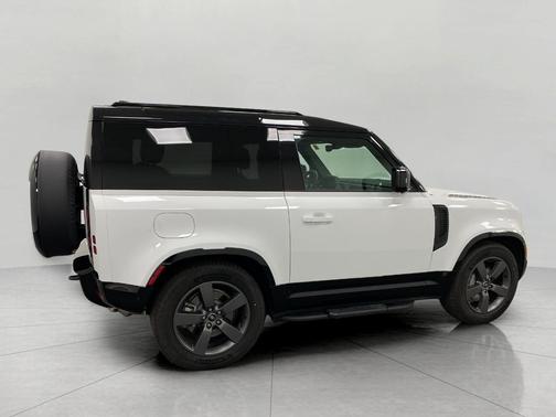 2025 Land Rover Defender 90 P400 X-Dynamic SE