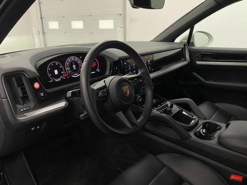 2024 Porsche Cayenne Cayenne