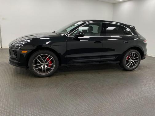 2022 Porsche Macan S