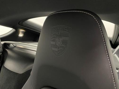 2025 Porsche 718 Cayman 