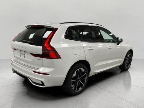 Crystal White Metallic 2026 Volvo XC60 Plug-In Hybrid Plus, T8 AWD Electric/Gasoline, Dark
