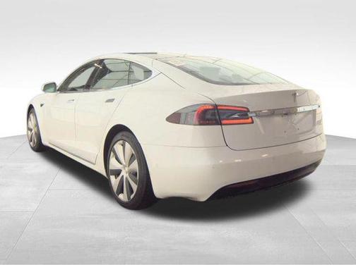 2021 Tesla Model S Long Range