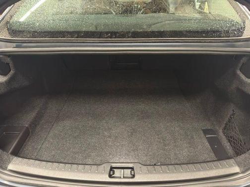 2021 Volvo S60 Recharge Plug-In Hybrid T8 R-Design Expression