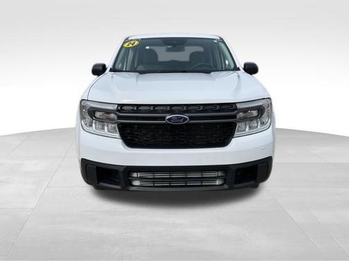 Oxford White 2024 Ford Maverick XLT