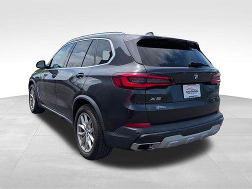 Dark Graphite Metallic 2021 BMW X5 xDrive40i