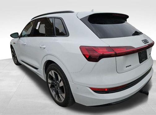 2023 Audi e-tron Premium quattro