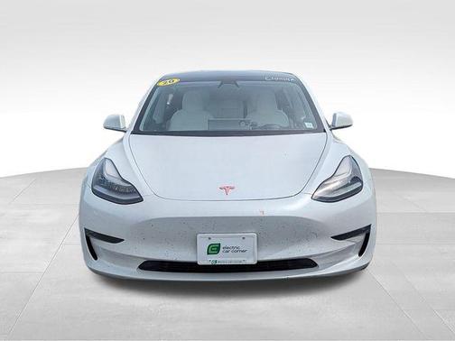 Pearl White Multi-Coat 2020 Tesla Model 3 Long Range
