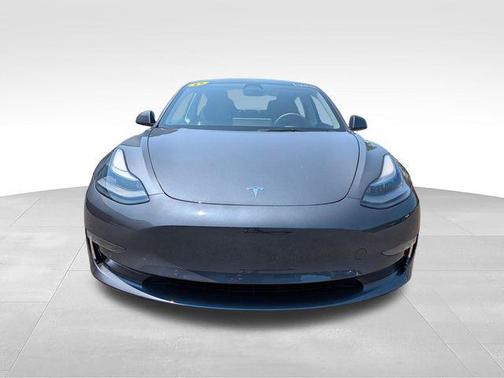 Gray 2022 Tesla Model 3 Long Range
