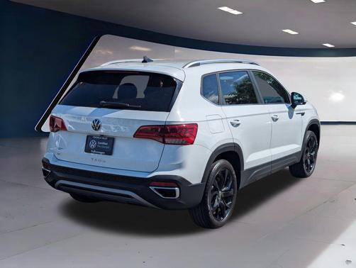 2024 Volkswagen Taos 1.5T SE