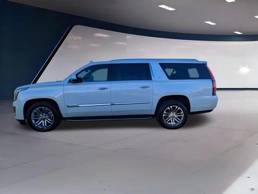 2017 Cadillac Escalade ESV Standard