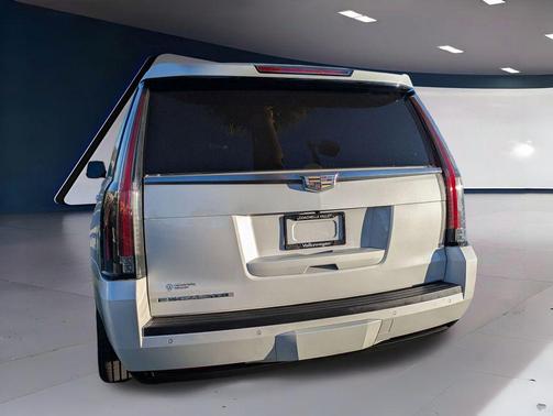 2017 Cadillac Escalade ESV Standard