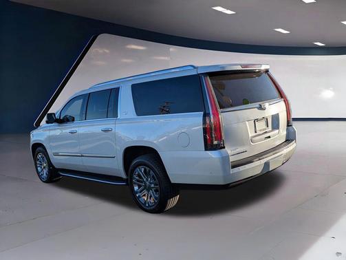 2017 Cadillac Escalade ESV Standard
