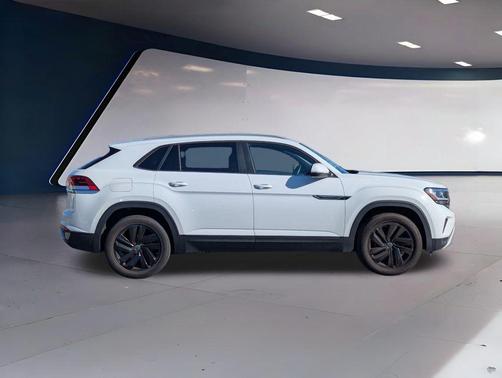 2021 Volkswagen Atlas Cross Sport 2.0T SE w/Technology