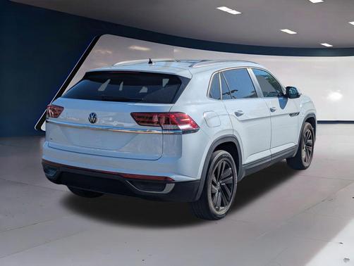 2021 Volkswagen Atlas Cross Sport 2.0T SE w/Technology