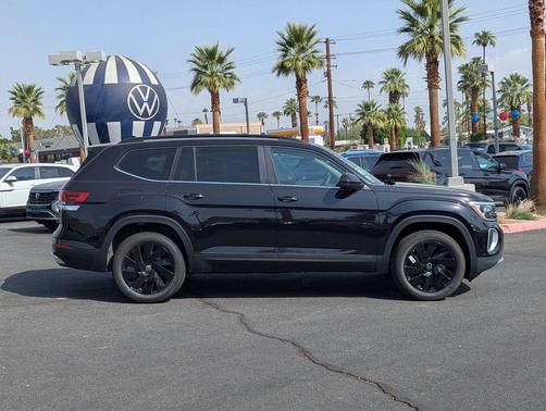 2026 Volkswagen Atlas 2.0T SE w/Technology 4MOTION