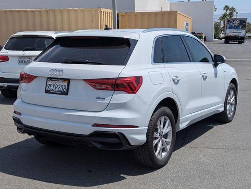2022 Audi Q3 45 S line Premium
